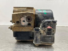 Load image into Gallery viewer, ABS Pump GMC Yukon 2002 - NW661130
