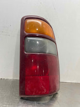 Load image into Gallery viewer, TAIL LIGHT LAMP Suburban 1500 Suburban 2500 Tahoe Yukon 00-03 Right - NW661241
