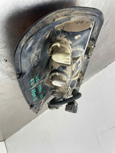 Load image into Gallery viewer, TAIL LIGHT LAMP Suburban 1500 Suburban 2500 Tahoe Yukon 00-03 Right - NW661241
