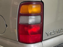 Load image into Gallery viewer, TAIL LIGHT LAMP Suburban 1500 Suburban 2500 Tahoe Yukon 00-03 Left - NW661114
