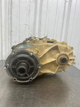 Load image into Gallery viewer, [INVENTORYCAR_YEAR_MAKE_MODEL] TRANSFER CASE - NW661237
