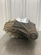 Load image into Gallery viewer, [INVENTORYCAR_YEAR_MAKE_MODEL] TRANSFER CASE - NW661237
