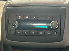 Load image into Gallery viewer, REAR TEMPERATURE CONTROLS Enclave Suburban 1500 Suburban 2500 07-16 - NW661442
