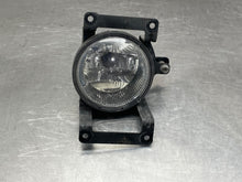 Load image into Gallery viewer, FOG LAMP LIGHT Hyundai Tucson 05 06 07 08 09 Bumper Mounted Left - NW661177
