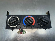 Load image into Gallery viewer, Temp Climate AC Heater Control BMW Z3 1996 96 1997 97 1998 98 99 - 02 - NW661957
