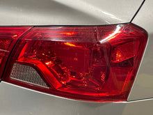 Load image into Gallery viewer, OUTER TAIL LIGHT LAMP Impala Impala New Style Impala Old Style 14-20 Right - NW662000
