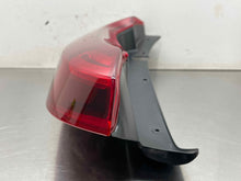 Load image into Gallery viewer, OUTER TAIL LIGHT LAMP Kia Soul 2020 20 Right - NW662267
