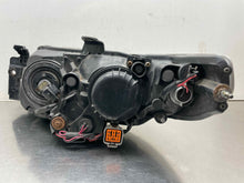 Load image into Gallery viewer, HEADLIGHT LAMP ASSEMBLY Saab 9-2x 2005 05 2006 06 Right - NW662110
