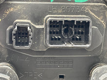 Load image into Gallery viewer, Side View Door Mirror  SILVERADO 2500 PICKUP 2020 - NW663198
