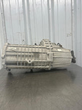 Load image into Gallery viewer, TRANSFER CASE Porsche Cayenne 2004 04 2005 05 2006 06 - NW664065
