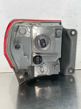 Load image into Gallery viewer, OUTER TAIL LIGHT LAMP Jeep Grand Cherokee 14 15 16 Right - NW664419
