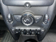 Load image into Gallery viewer, TEMPERATURE CONTROLS Cooper Clubman Countryman 11 12 13 14 - NW664737
