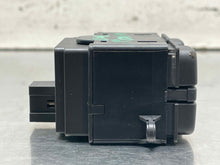 Load image into Gallery viewer, REAR TEMPERATURE CONTROLS Vanden Pl XJ XJ8 XJ8L XJL XJR 04-09 - NW666265
