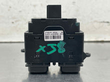 Load image into Gallery viewer, REAR TEMPERATURE CONTROLS Vanden Pl XJ XJ8 XJ8L XJL XJR 04-09 - NW666265
