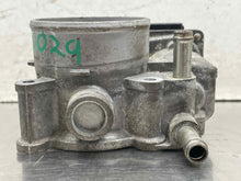 Load image into Gallery viewer, THROTTLE BODY Jaguar X Type 2005 05 2006 06 2007 07 08 - NW666109
