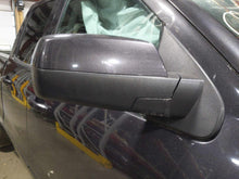 Load image into Gallery viewer, [INVENTORYCAR_YEAR_MAKE_MODEL] SIDE VIEW DOOR MIRROR Right - NW666673
