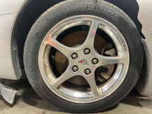 Load image into Gallery viewer, Wheel Rim Chevrolet Corvette 2004 - NW666380
