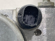 Load image into Gallery viewer, ABS Pump Chevrolet Corvette 2004 - NW665655
