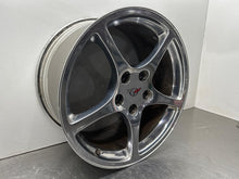 Load image into Gallery viewer, Wheel Rim Chevrolet Corvette 2004 - NW666382
