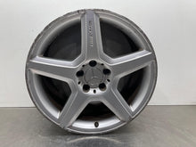 Load image into Gallery viewer, WHEEL RIM E300 E320 E350 E550 E63 08-09 18x8-1/2 - NW666136
