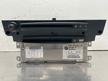Load image into Gallery viewer, RADIO BMW 525i 530i 550i 2006 06 2007 07  AM FM CD NAV - NW666962
