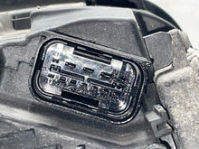 Load image into Gallery viewer, HEADLIGHT LAMP ASSEMBLY 323i 325ci 325i 328i 330ci 330i 330xi 06-08 Left - NW668560
