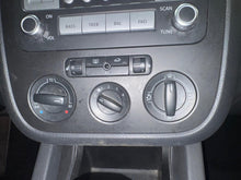 Load image into Gallery viewer, AC HEATER TEMP CONTROL Jetta Golf Rabbit 05 06 07 08 09 - NW668557
