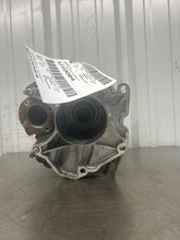 Load image into Gallery viewer, Transfer Case  CT6 2017 - NW668604
