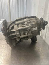 Load image into Gallery viewer, Transfer Case  CT6 2017 - NW668604
