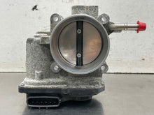 Load image into Gallery viewer, THROTTLE BODY Toyota Highlander Camry Scion TC Rav 4 Sienna Venza 2009 09 10 11 - NW668825
