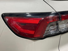 Load image into Gallery viewer, Tail Lamp Light Ford Escape 2020 - NW669437
