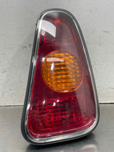 Load image into Gallery viewer, TAIL LIGHT LAMP ASSEMBLY Mini Cooper Mini 1 02 03 04 Right - NW669037
