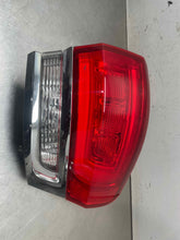 Load image into Gallery viewer, OUTER TAIL LIGHT LAMP Jeep Grand Cherokee 15 16 17 18 19 20 Right - NW670028
