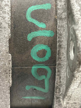 Load image into Gallery viewer, Alternator Subaru Legacy 2018 - NW669565
