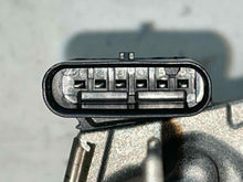 Load image into Gallery viewer, Throttle Body   2022 - NW670653

