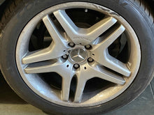 Load image into Gallery viewer, [INVENTORYCAR_YEAR_MAKE_MODEL] WHEEL RIM 18x9 18x9, 5 lug, 112mm - NW670774
