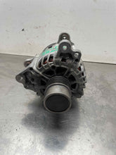 Load image into Gallery viewer, Alternator Volkswagen Jetta 2019 - NW671721
