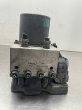 Load image into Gallery viewer, ABS ANTI-LOCK BRAKE PUMP Range Rover Range Rover Sport 14-16 - NW671510
