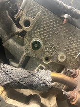 Load image into Gallery viewer, Engine Motor  THUNDERBIRD 2005 - NW671536
