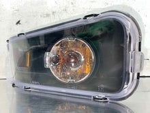 Load image into Gallery viewer, FOG LAMP LIGHT Ford Mustang 05 06 07 08 09 Right - NW672482
