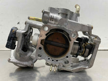Load image into Gallery viewer, THROTTLE BODY Eclipse Sebring Stratus 2000 00 01 - 05 - NW672864
