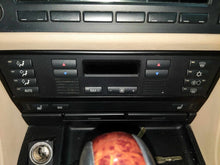 Load image into Gallery viewer, AC HEATER TEMP CONTROL BMW 525i 540i 530i M5 2000 00 2001 01 2002 02 2003 03 - NW672494
