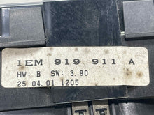 Load image into Gallery viewer, SPEEDOMETER CLUSTER Volkswagen Golf 1999 99 00 01 02 - NW673277
