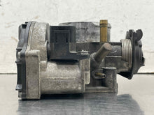Load image into Gallery viewer, THROTTLE BODY Golf Jetta 1998 98 1999 99 2000 00 01 02 - NW673159
