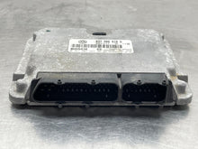 Load image into Gallery viewer, ECU ECM COMPUTER Golf 2002 02 Auto 2.0L - NW673084
