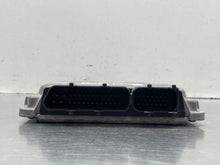 Load image into Gallery viewer, ECU ECM COMPUTER Golf 2002 02 Auto 2.0L - NW673084
