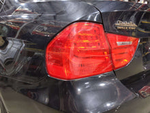 Load image into Gallery viewer, OUTER TAIL LIGHT LAMP BMW 323i 328i 335i M3 09 10 11 Left - NW674281
