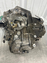 Load image into Gallery viewer, MANUAL TRANSMISSION Audi TT 2000 00 2001 01 2002 02 - NW674897
