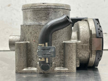 Load image into Gallery viewer, THROTTLE BODY Beetle Jetta Golf 99 00 01 02 03 04 05 06 - NW674783
