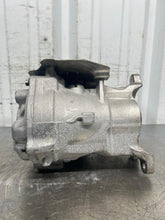 Load image into Gallery viewer, TRANSFER CASE Volvo XC90 2016 16 - NW674671
